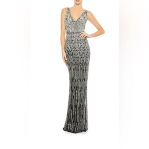 New MAC DUGGAL Embellished Evening Gown Style 5483 - Size 4 (MSRP $598)